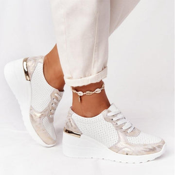 Damsneakers – Dold kilklack – Mesh – Komfortsula