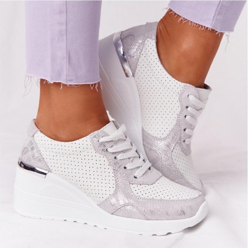 Damsneakers – Dold kilklack – Mesh – Komfortsula