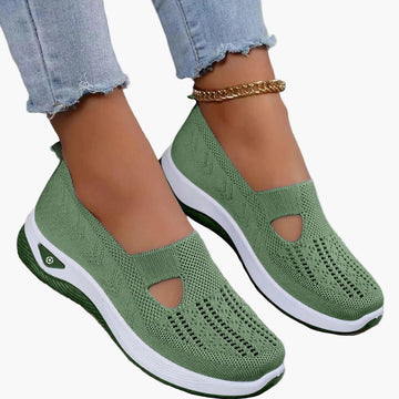 Dam Sneakers Slip-on – Stickad Ovandel – Utskurna Detaljer – Vardagsskor